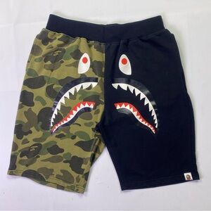Bape Mens Medium Black & Camo Two Tone Shark Sweat Shorts